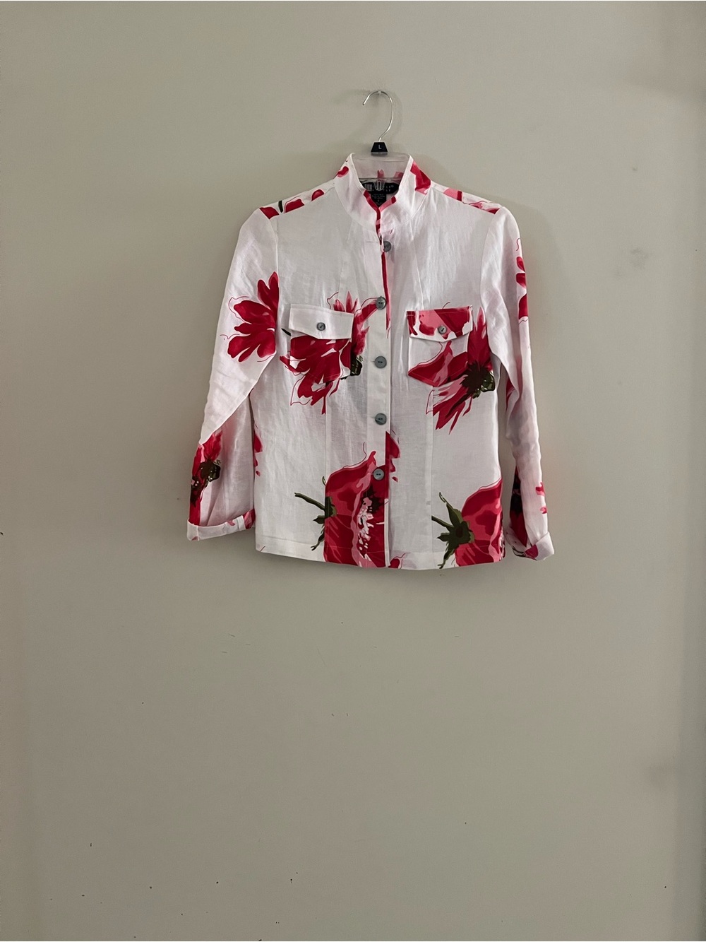 Vintage Women’s small Carole Little White Red Floral jacket blouse 100% linen